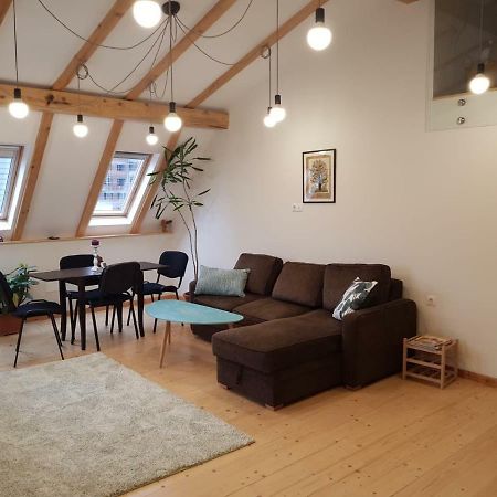 Leisure Apartmens Brasov Apartment Bagian luar foto