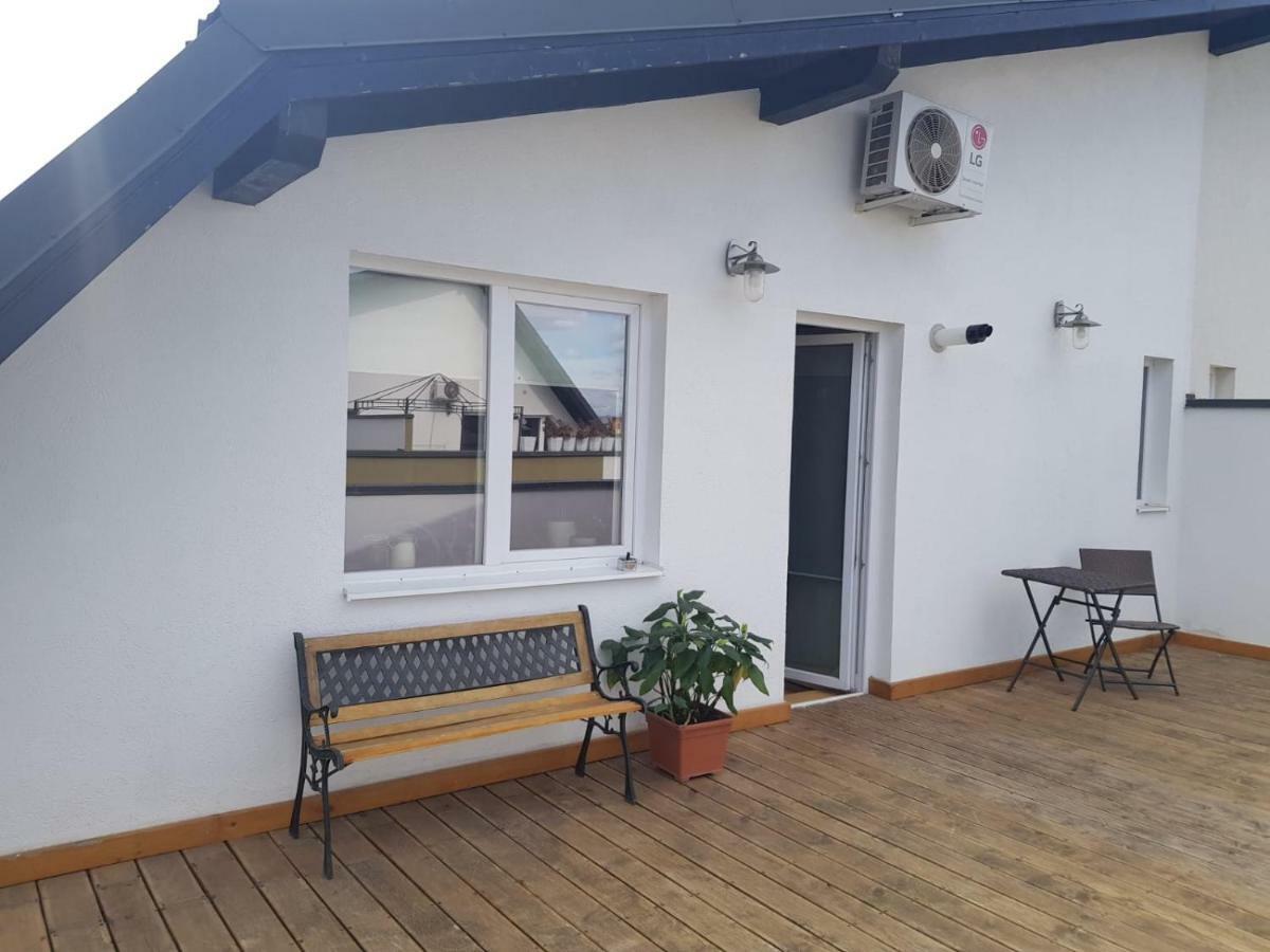Leisure Apartmens Brasov Apartment Bagian luar foto