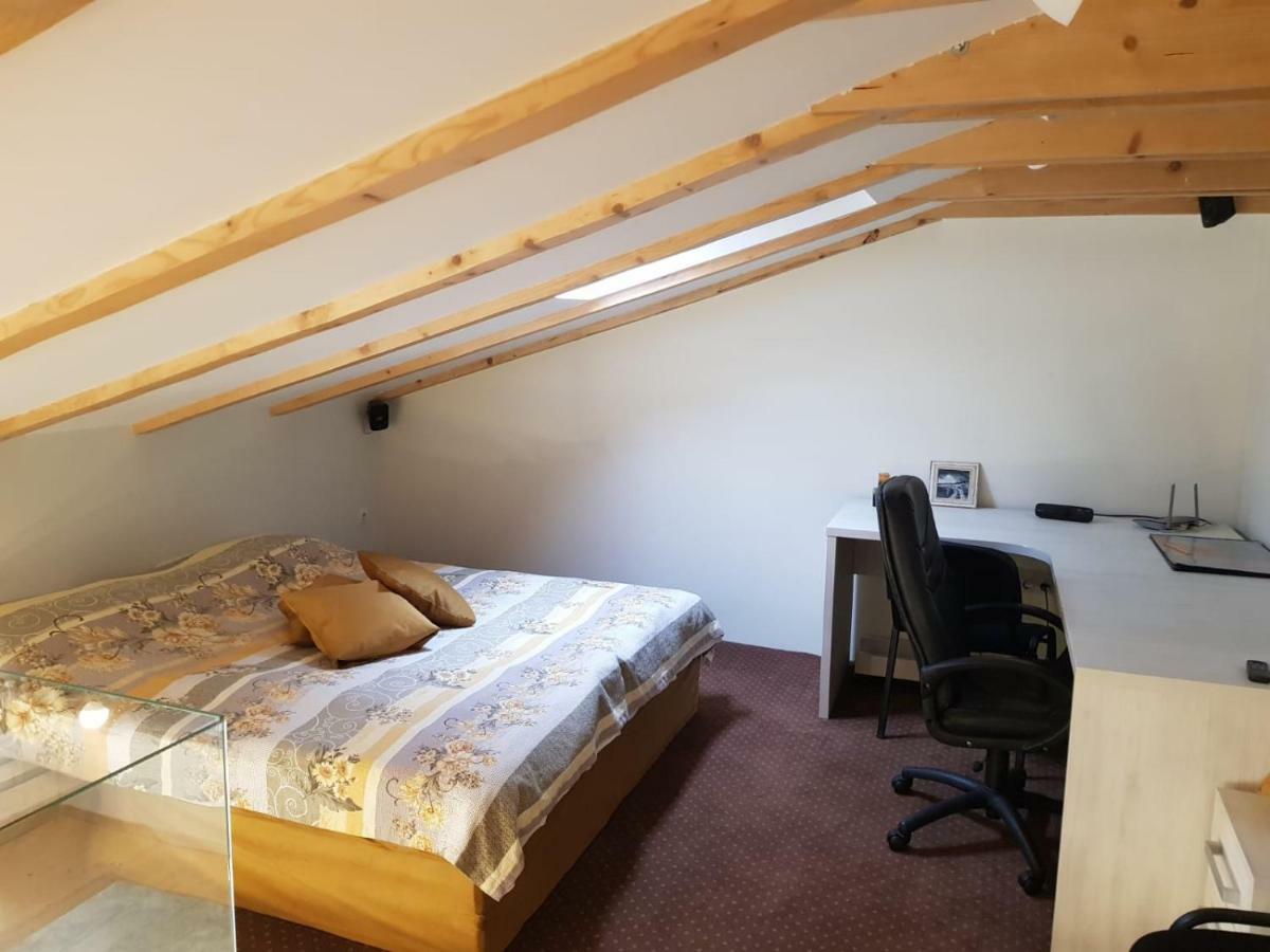 Leisure Apartmens Brasov Apartment Bagian luar foto
